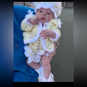 Cozy Yellow and White Crochet Baby Hat